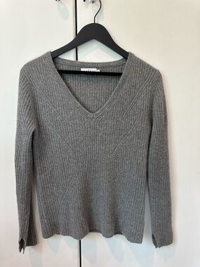 Velvet by Graham & Spencer 100% Cashmere Sweater Gray Small